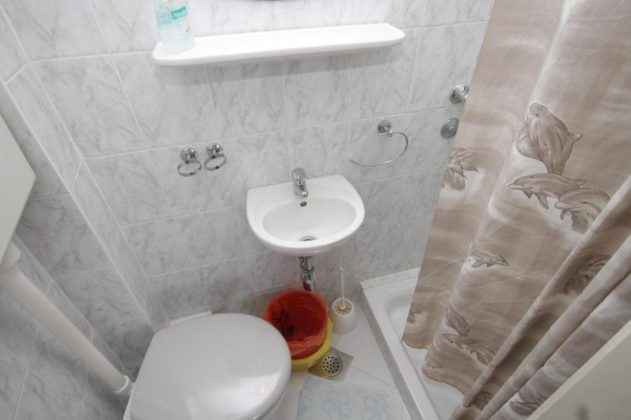 Apartments And Rooms By The Sea Komiza, Vis - 2431 Ngoại thất bức ảnh