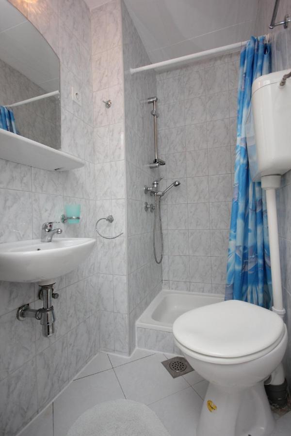 Apartments And Rooms By The Sea Komiza, Vis - 2431 Ngoại thất bức ảnh