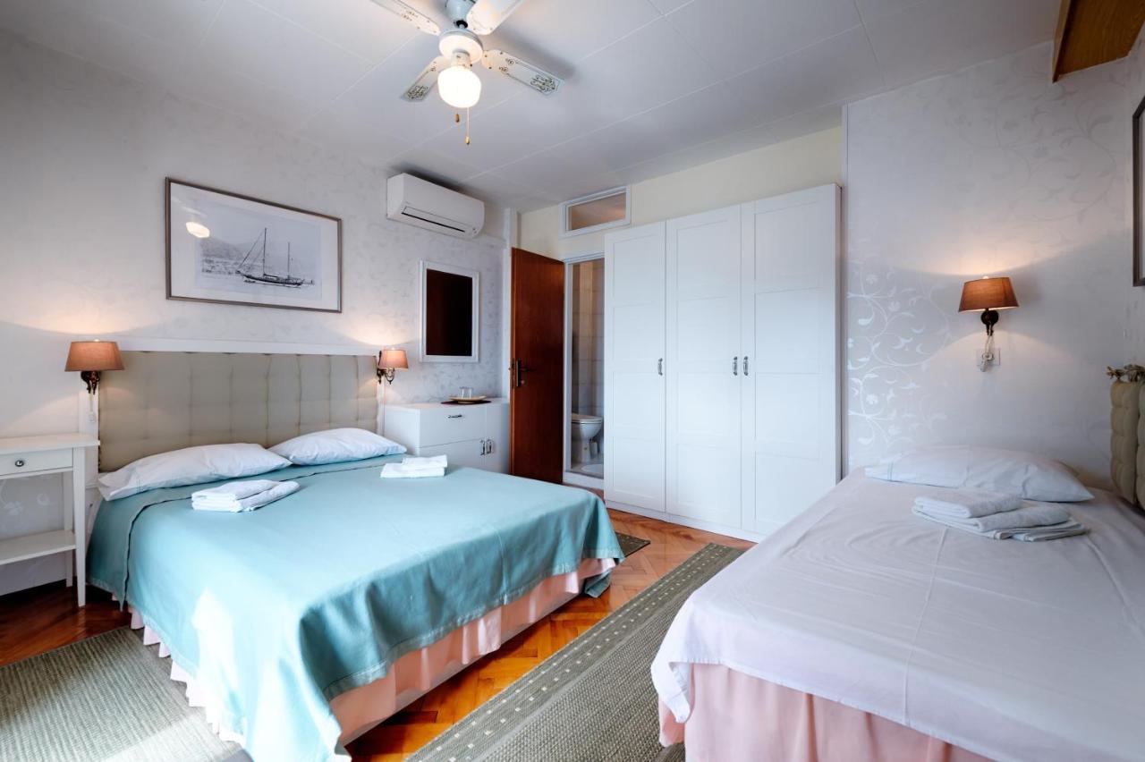 Apartments And Rooms By The Sea Komiza, Vis - 2431 Ngoại thất bức ảnh